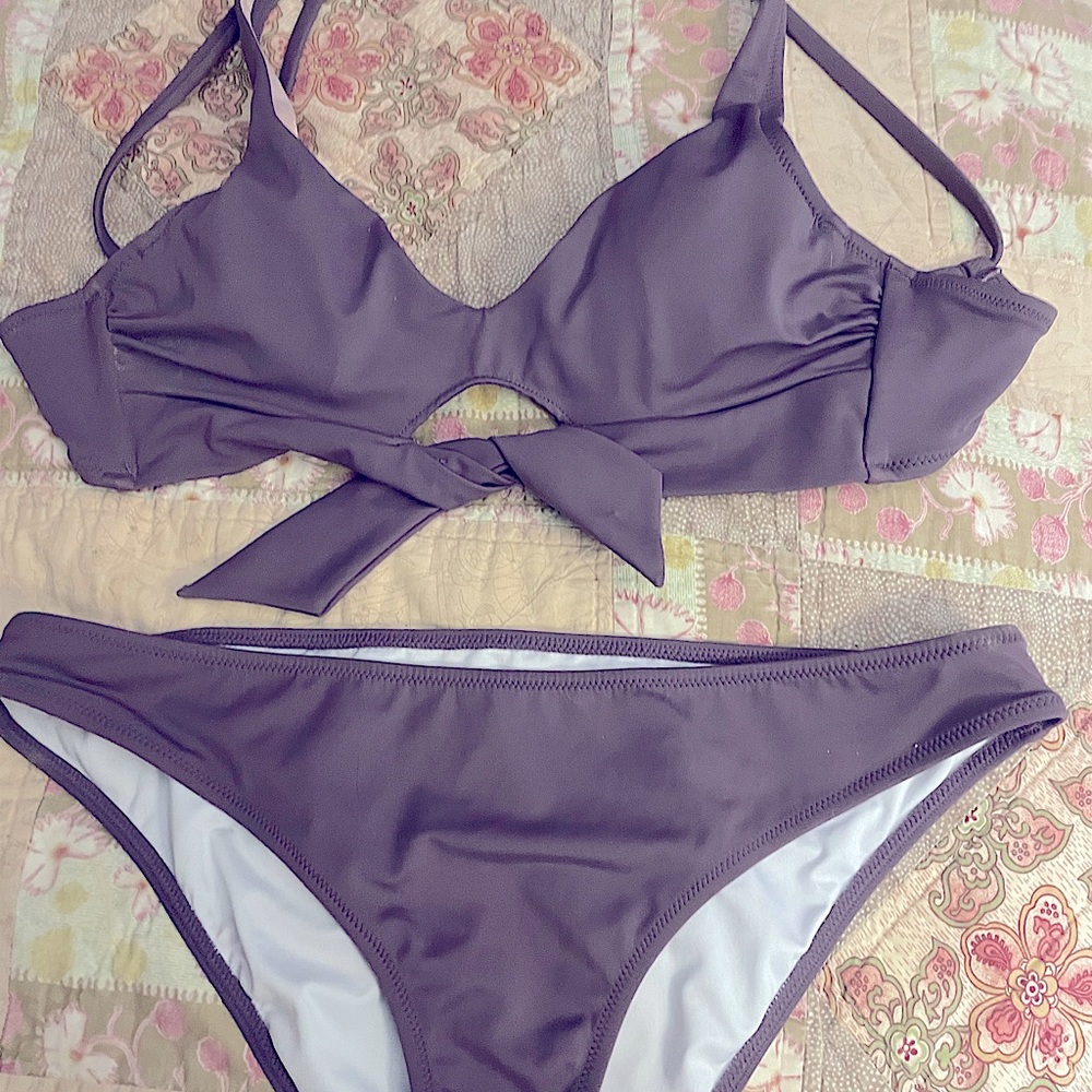 Shade & Shore 2 Piece Bathing Suit